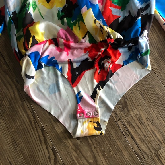 Zara abstract blouse bodysuit - Picture 8 of 13